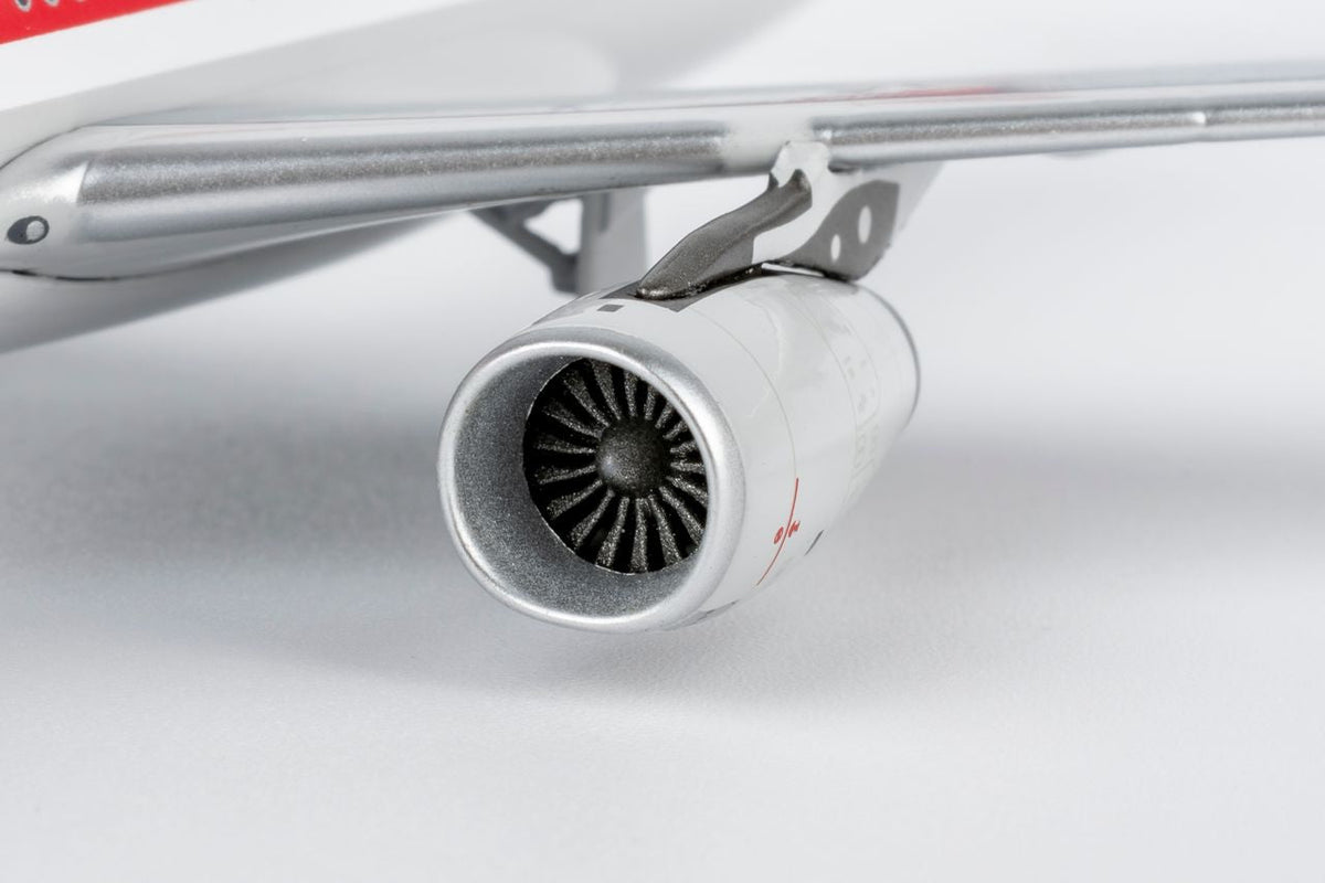 NG Models 61104 1:400 Sichuan Airlines A330 - 200 B - 8332