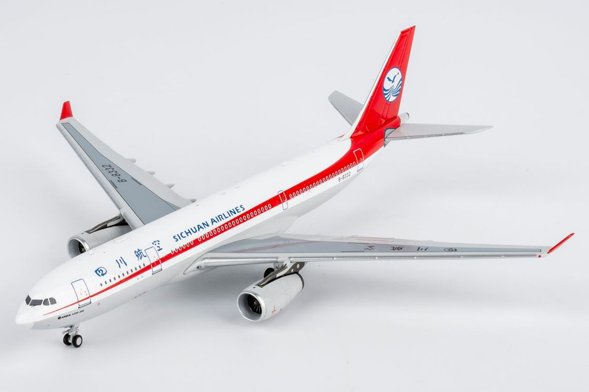 NG Models 61104 1:400 Sichuan Airlines A330 - 200 B - 8332