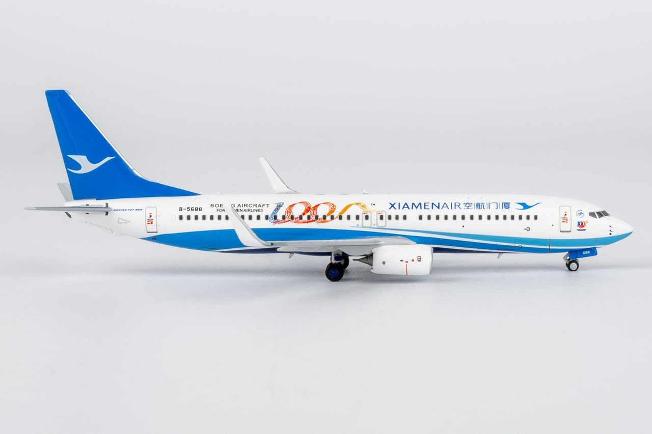 NG Models 64147 1:400 Xiamen Airlines 737 - 800/w B - 5688 (100th Boeing aircraft for Xiamen Airlines)