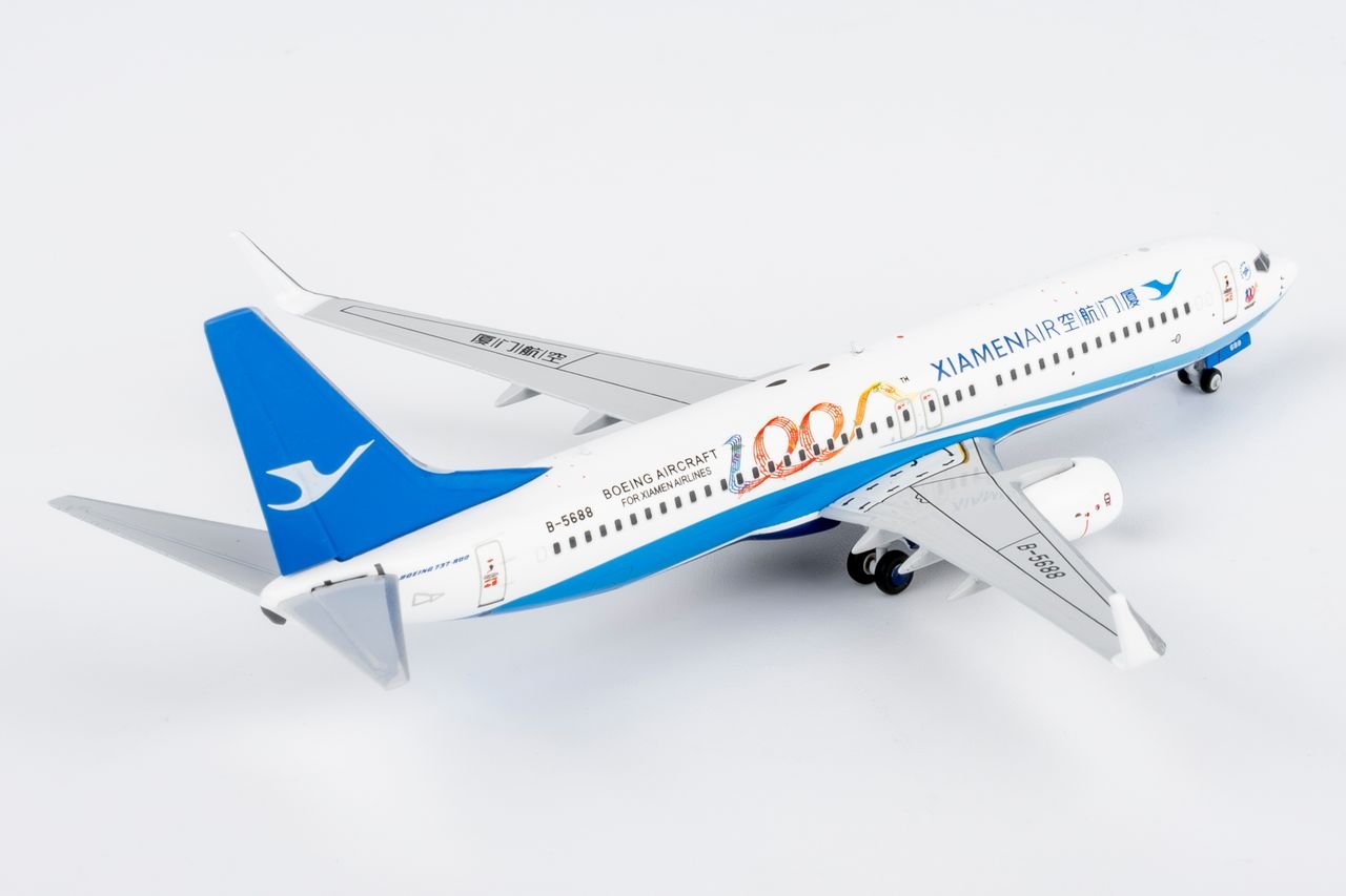 NG Models 64147 1:400 Xiamen Airlines 737 - 800/w B - 5688 (100th Boeing aircraft for Xiamen Airlines)