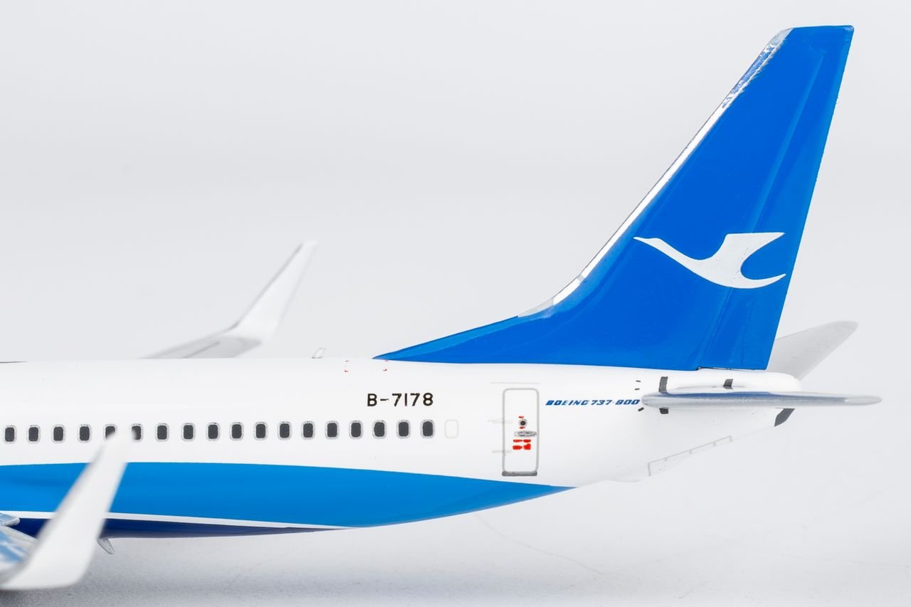 NG Models 64148 1:400 Xiamen Airlines 737 - 800/w B - 7178 ("8,888th 737" sticker)