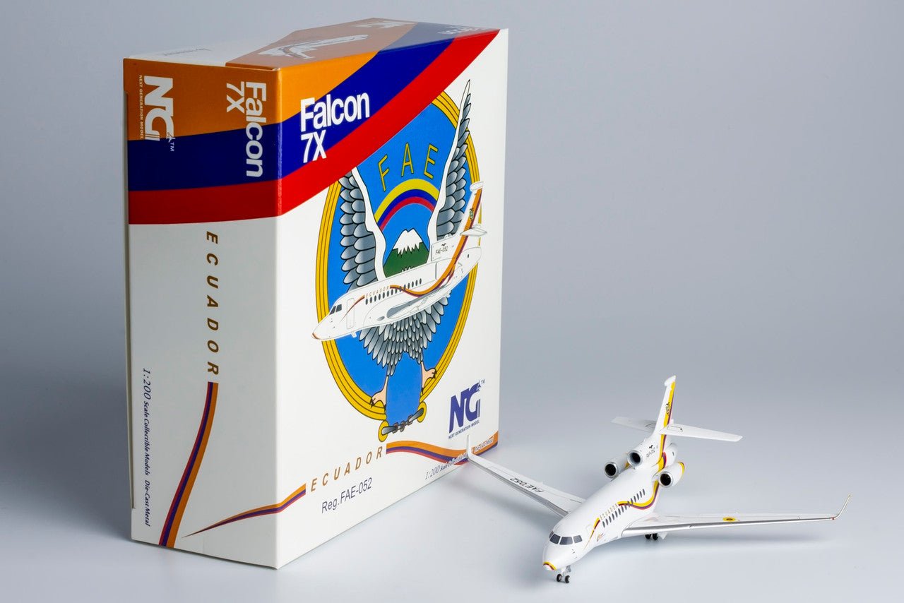 NG Models 71022 1:200 Ecuador - Air Force Falcon 7X FAE - 052