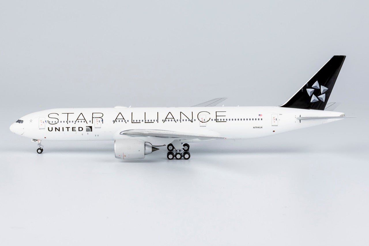 NG Models 72022 1:400 United Airlines 777 - 200ER N794UA (Star Alliance livery)