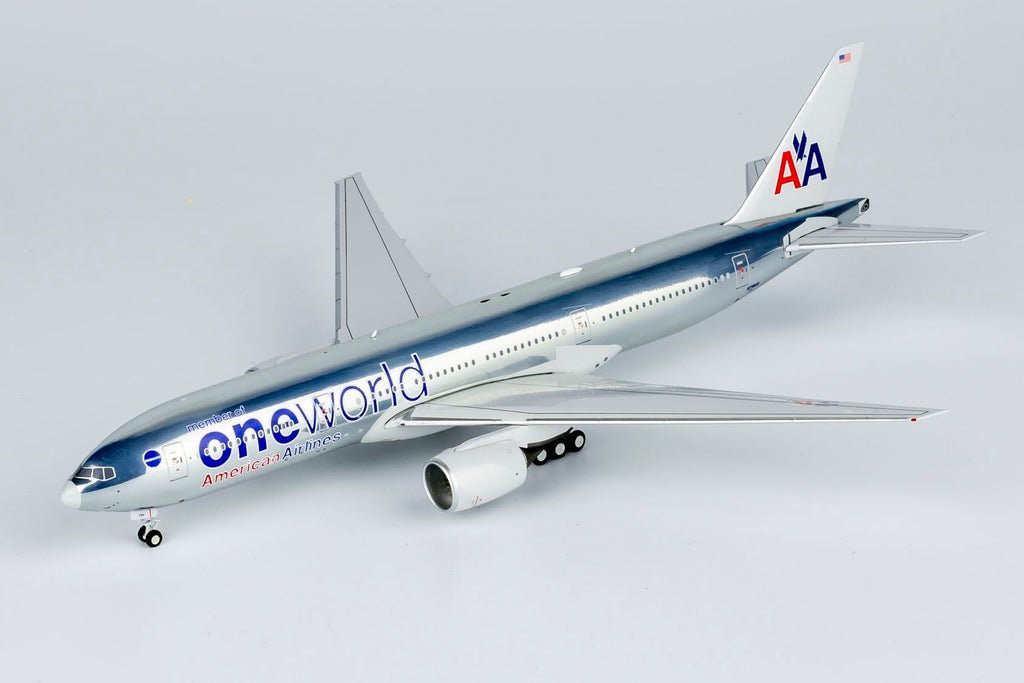 NG Models 72048 1:400 American Airlines 777 - 200ER N791AN (oneworld livery on chrome colors)