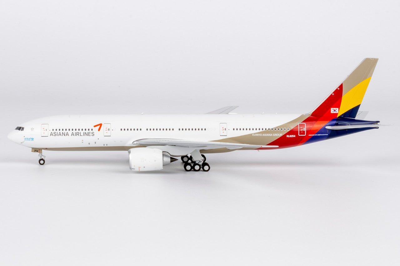NG Models 72065 1:400 Asiana Airlines 777-200ER HL8254 – MTS