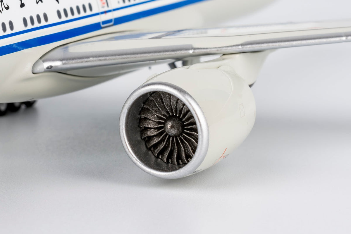 NG Models 73063 1:400 Air China 777 - 300ER B - 2036
