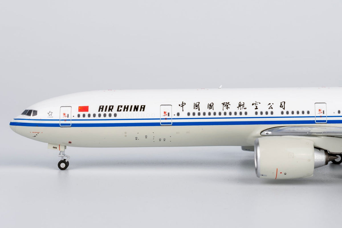 NG Models 73066 1:400 Air China 777 - 300ER B - 2085