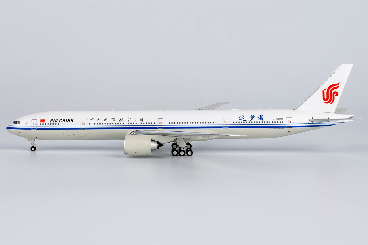 NG Models 73066 1:400 Air China 777 - 300ER B - 2085