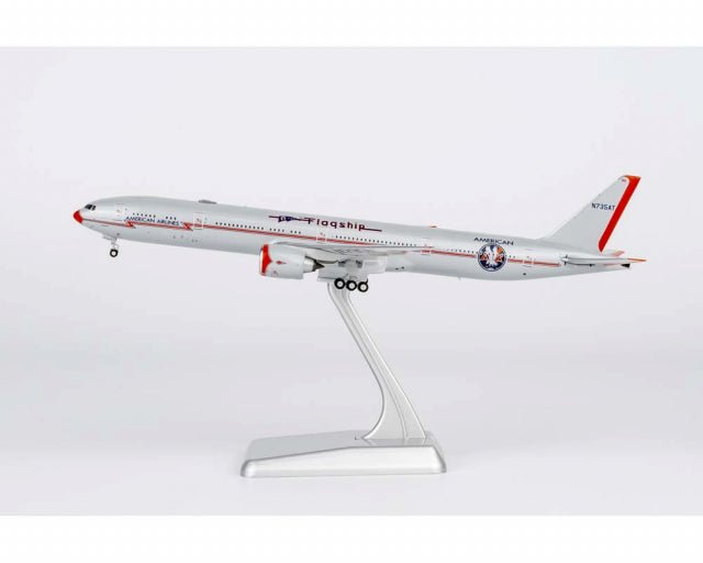 NG Models 73094 1:400 [ULTIMATE] American Airlines 777-300ER N735AT (Flagship DFW livery; Luxurious Packaging)