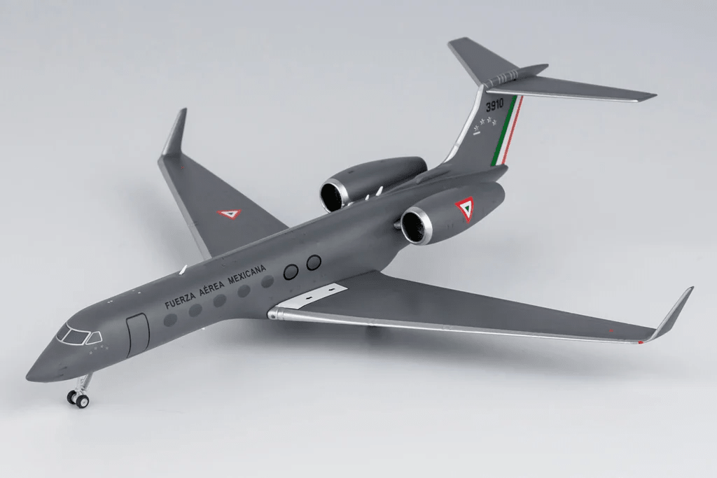 NG Models 75017 1:200 Mexico - Air Force G550 3910 (grey(n/c))