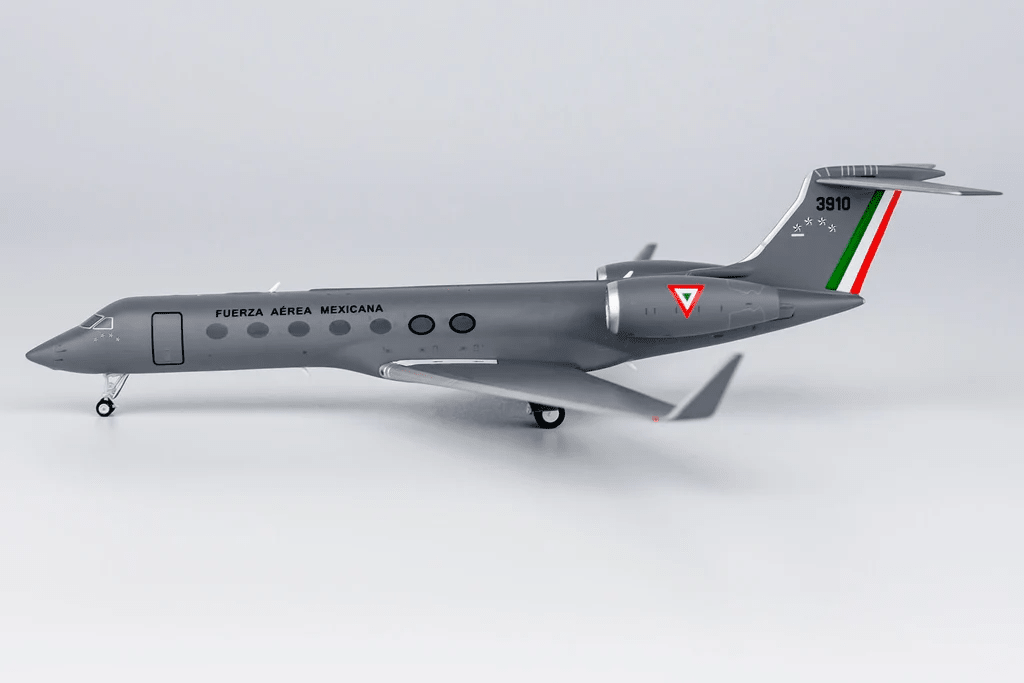 NG Models 75017 1:200 Mexico - Air Force G550 3910 (grey(n/c))