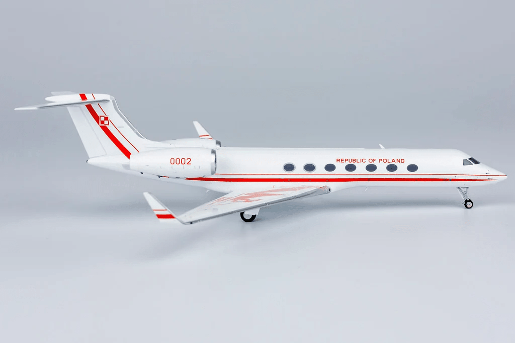 NG Models 75021 1:200 Polish Air Force G550 0002