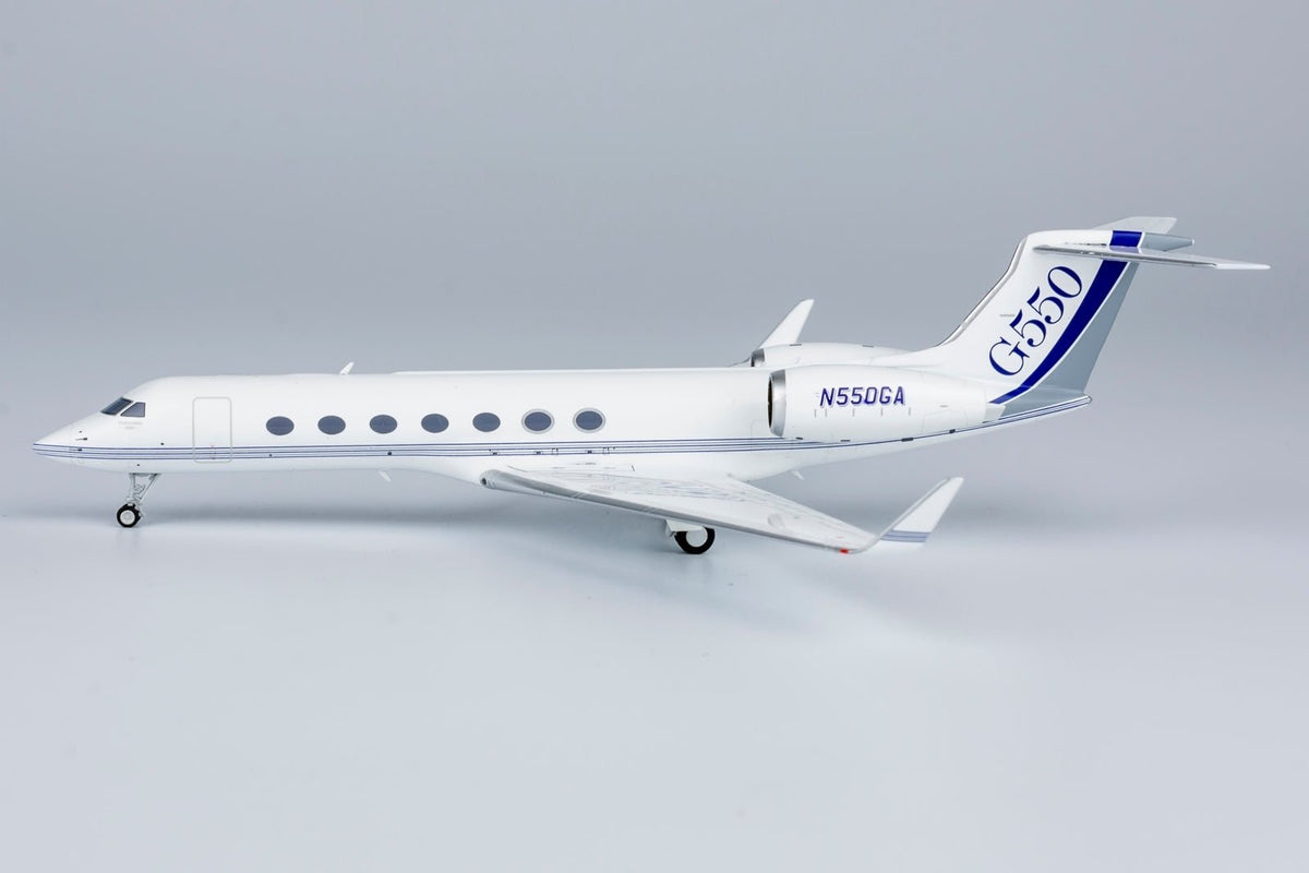 NG Models 75022 1:200 Gulfstream Aerospace G550 N550GA (o/c)