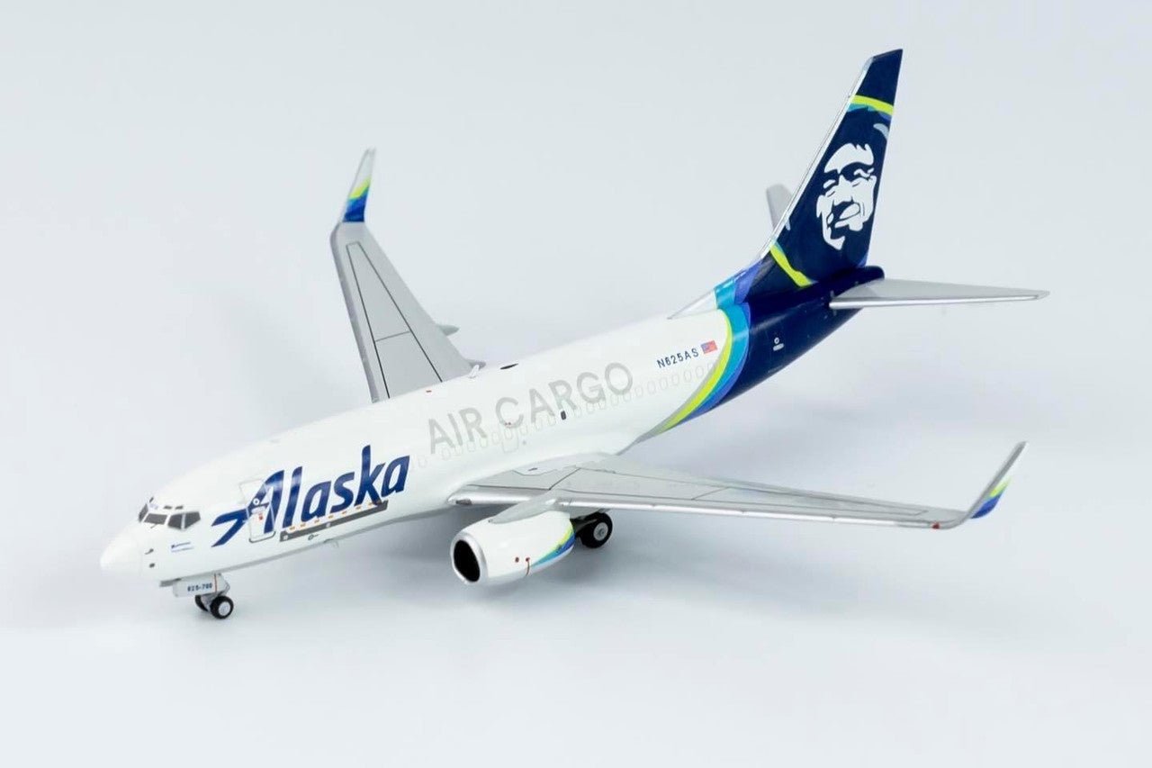 NG Models 77018 1:400 Alaska Air Cargo 737 - 700/w N625AS