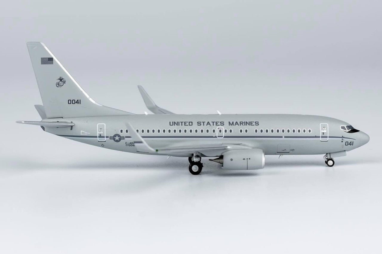 NG Models 77046 1:400 USA - Marines C - 40A Clipper (737 - 7AFC)/w 170041(1st Boeing C - 40A Clipper (BuNo 170041) for the USMC’s VMR - 1 ‘Roadrunners’)