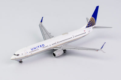 NG Models 79008 1:400 United Airlines 737 - 900ER/w N66828 (CO - UA merged livery; with scimitar winglets)
