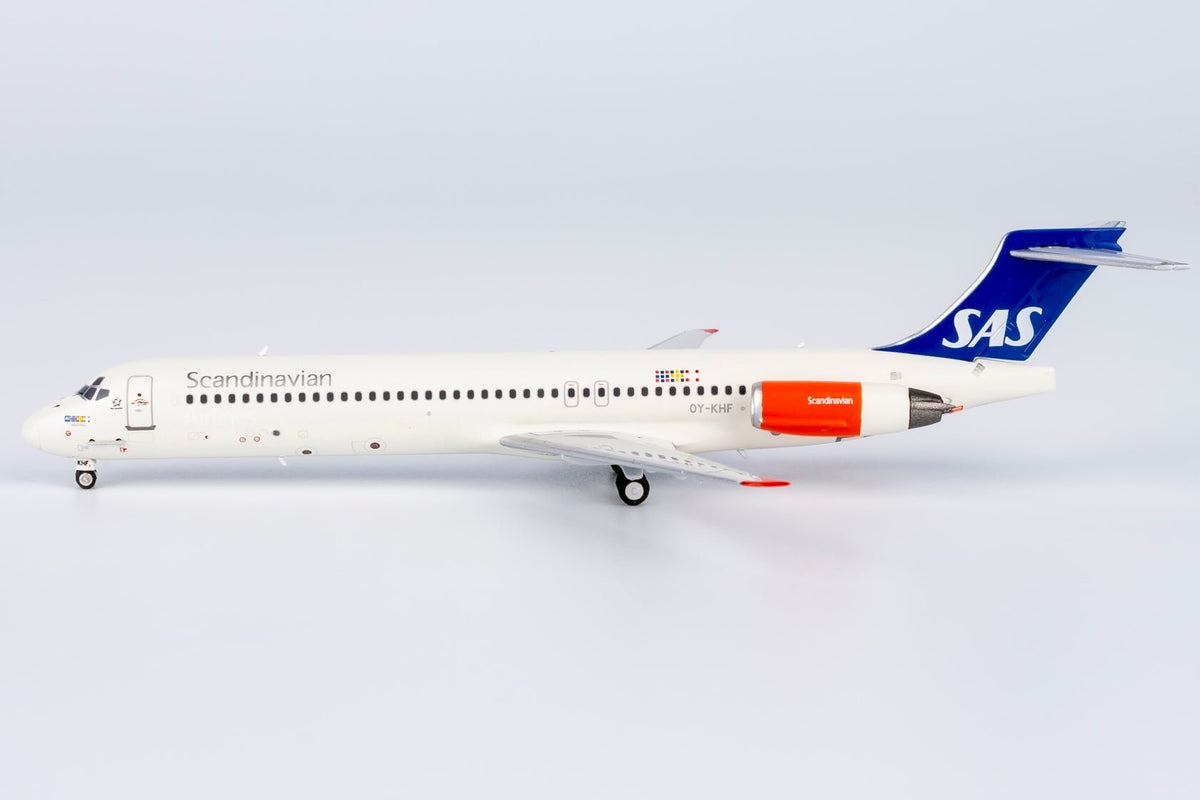 NG Models 84003 1:400 Scandinavian Airlines - SAS MD - 87 (DC - 9 - 87) OY - KHF (named "Ragnar Viking")