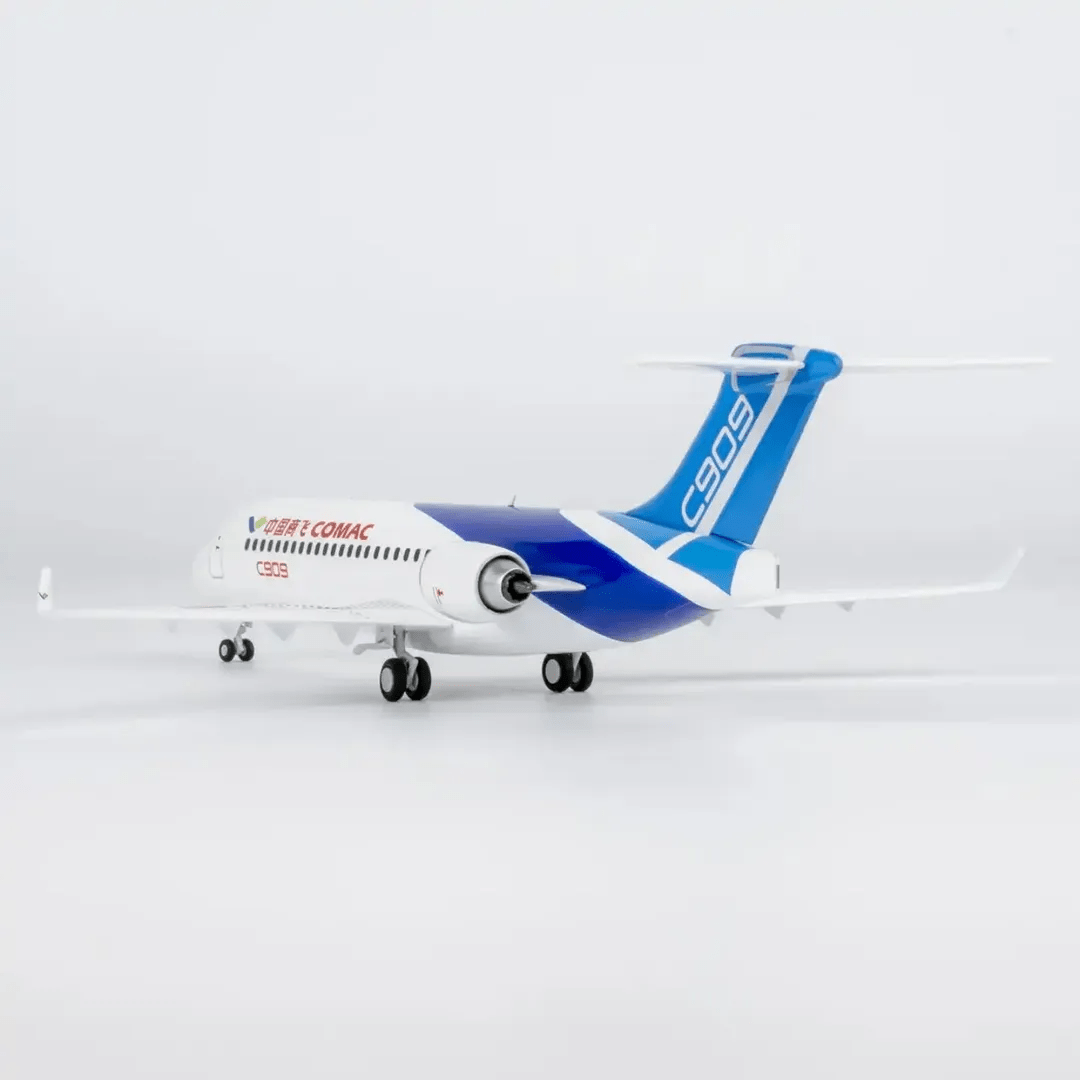 NG Models 87114 1:200 COMAC C909 (ARJ21 - 700)