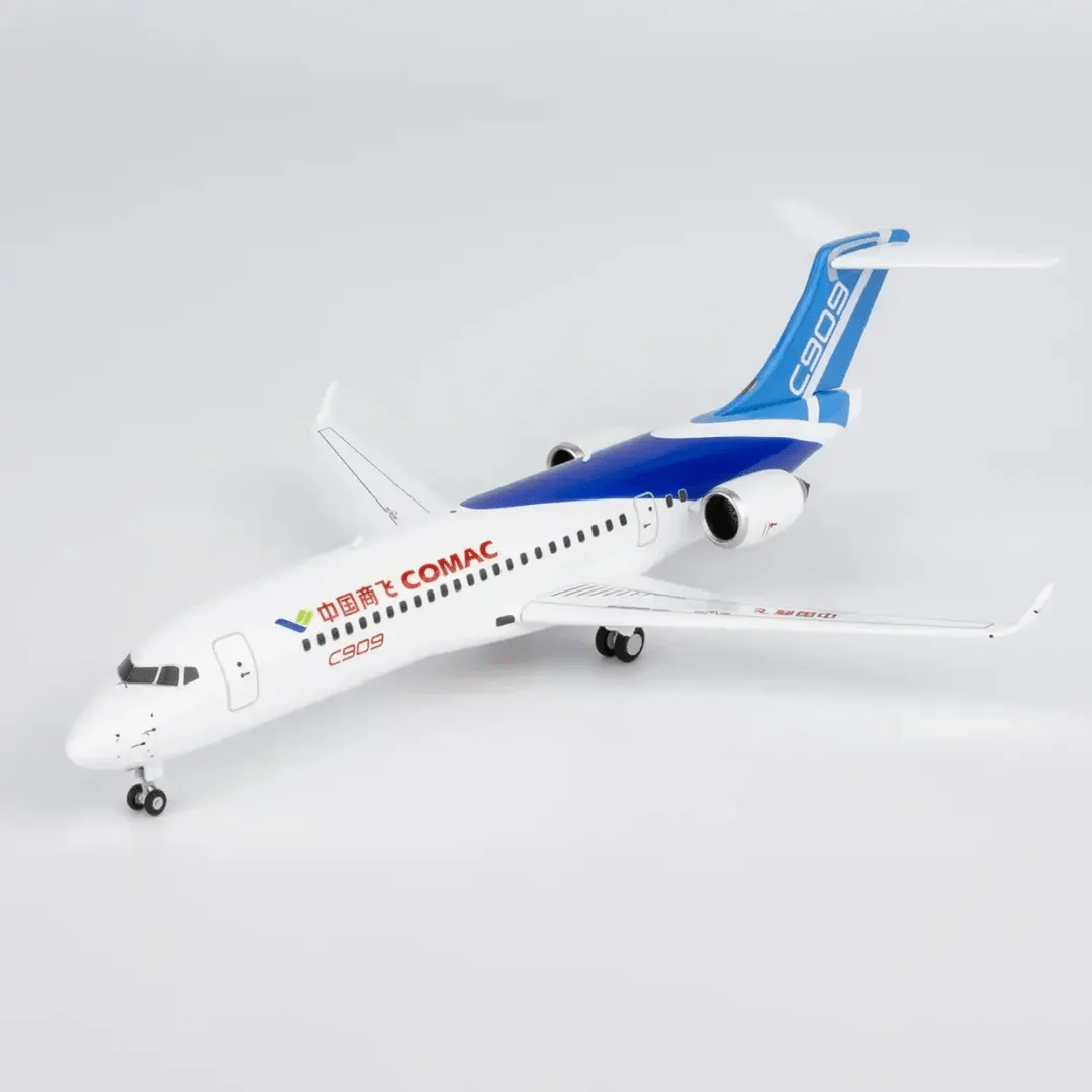NG Models 87114 1:200 COMAC C909 (ARJ21 - 700)
