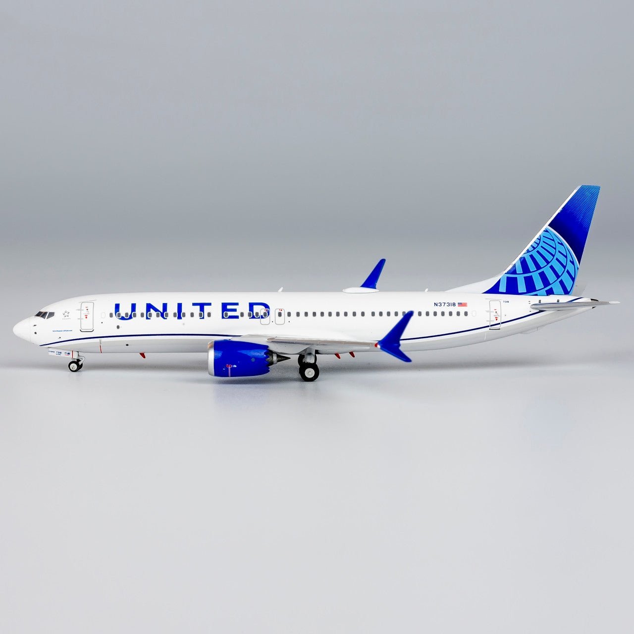 NG Models 88037 1:400 United Airlines 737 MAX 8 N37318 (Blue Evolution livery)