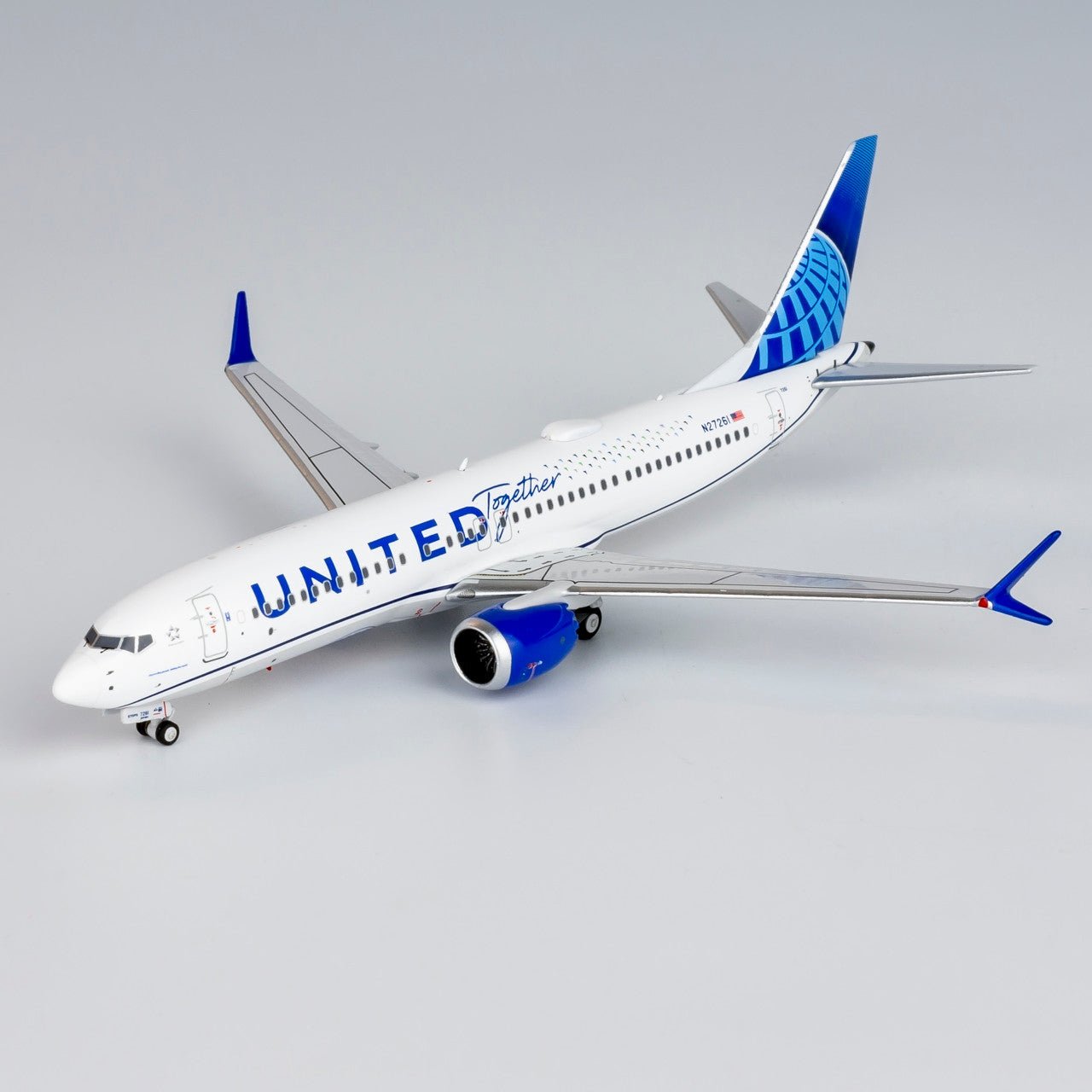 NG Models 88040 1:400 United Airlines 737 MAX 8 N27261 (United Together)