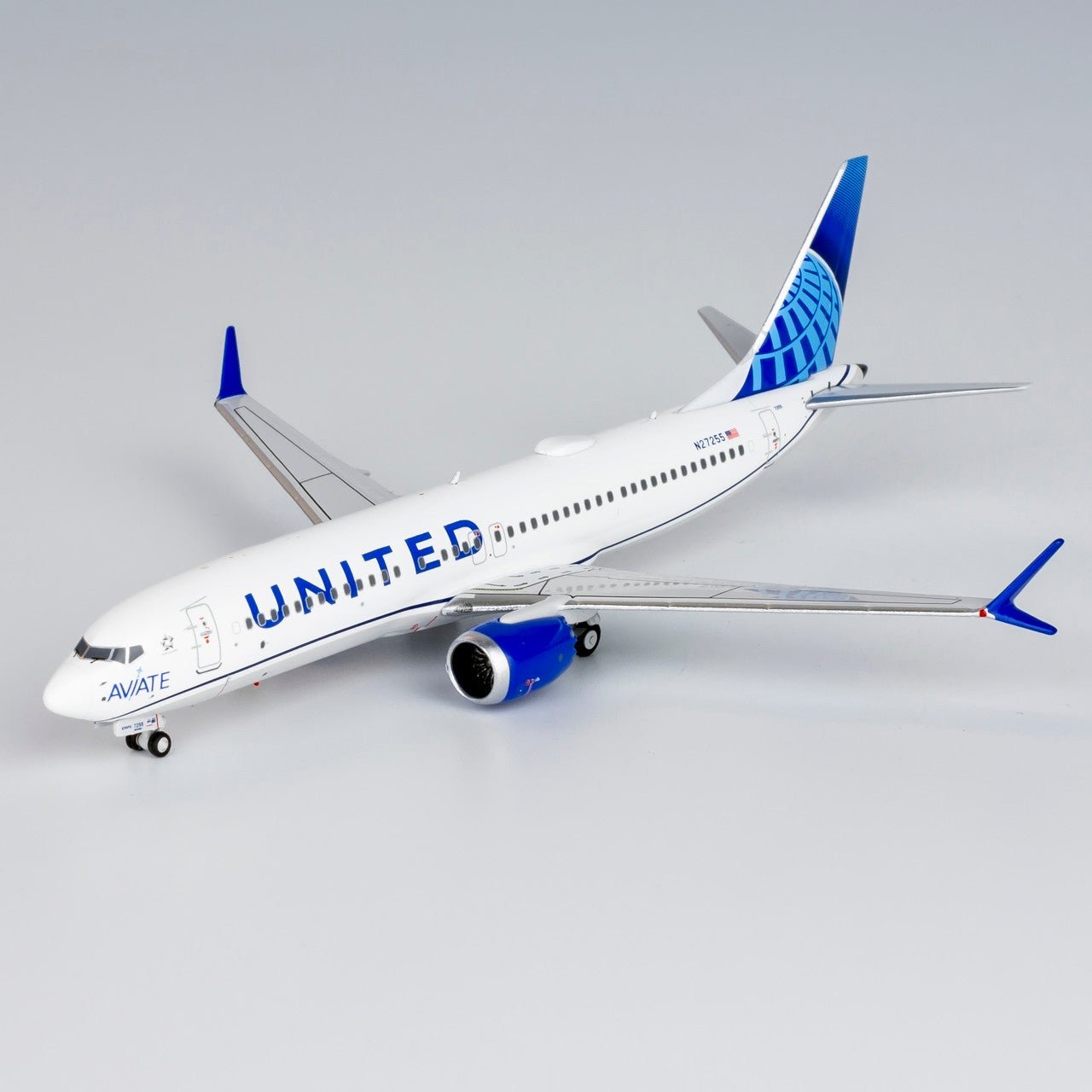 NG Models 88041 1:400 United Airlines 737 MAX 8 N27255 (Aviate sticker)