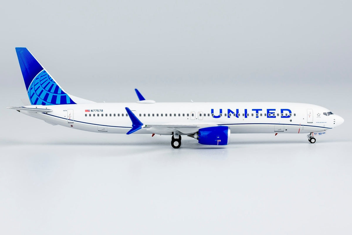 NG Models 89013 1:400 United Airlines 737 MAX 9 N77578 (Blue Evolution livery)