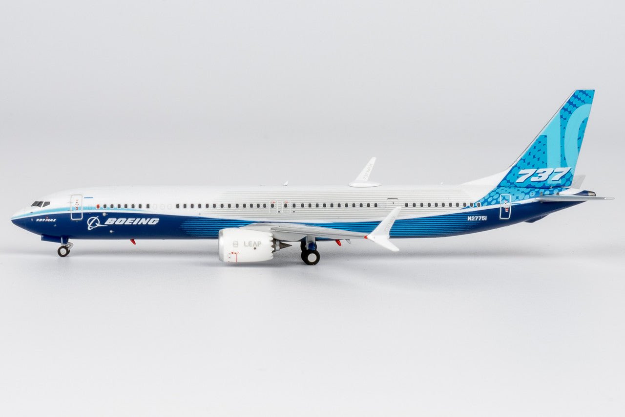 NG Models 90004 1:400 The Boeing Company 737 MAX 10 N27751