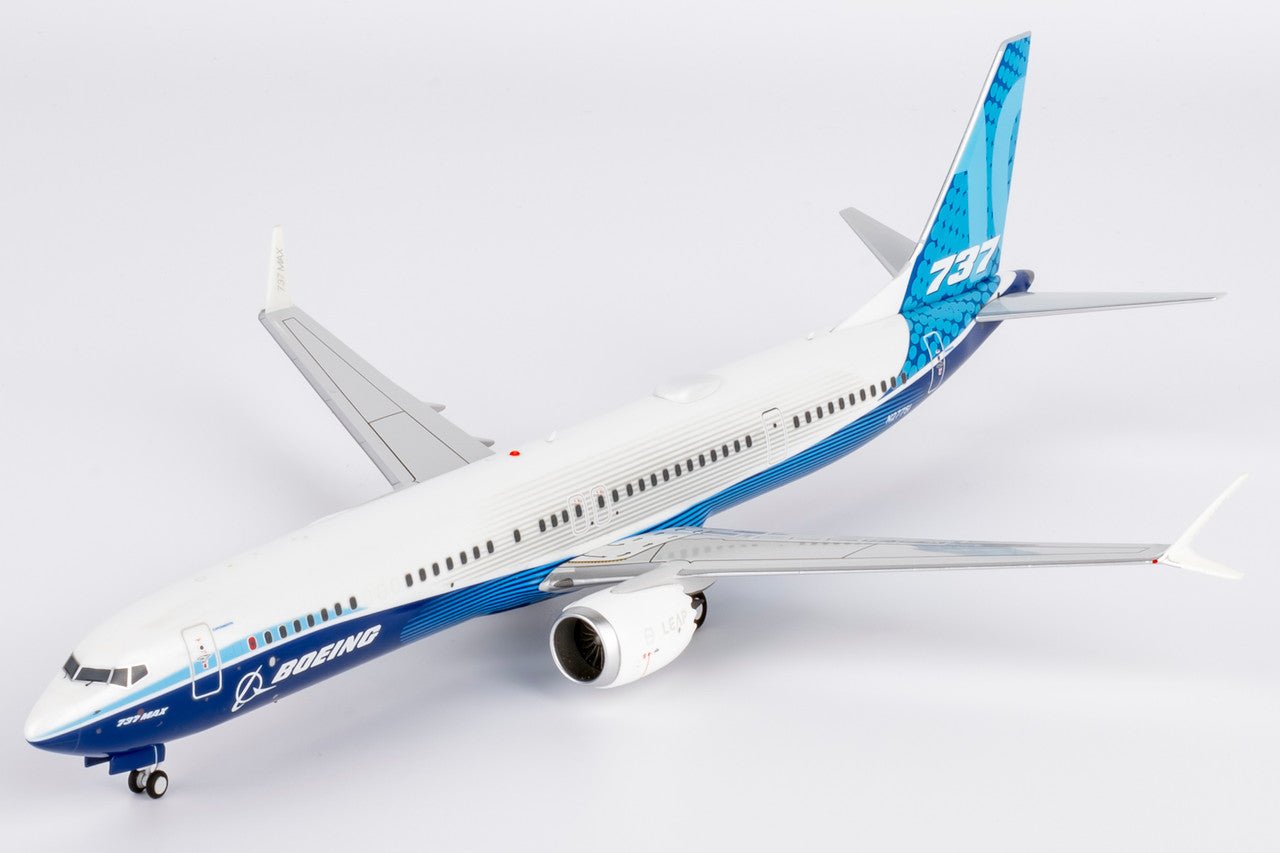 NG Models 95005 1:200 The Boeing Company 737 MAX 10 N27751