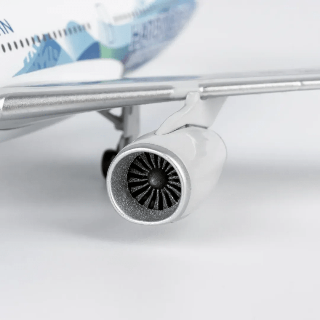 NG Models CES041 1:400China Eastern Airlines A330 - 200 B - 5937 (special paints for the 9th Asian Winter Games)