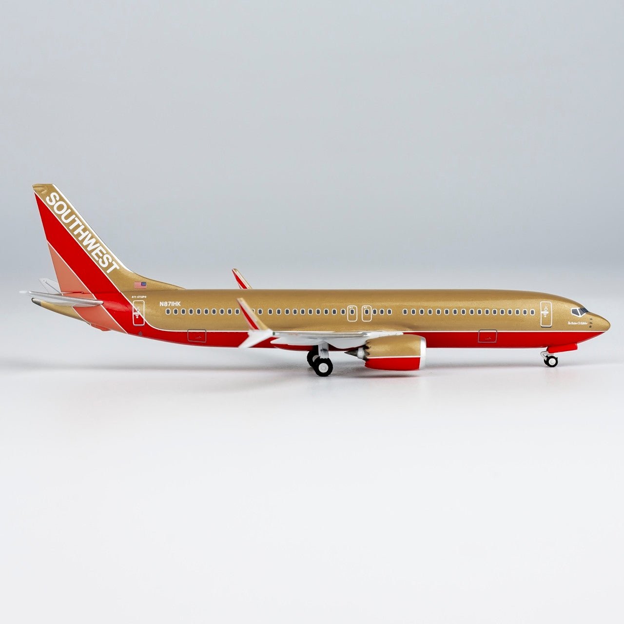 NG Models SWA002 1:400 Southwest Airlines 737 MAX 8 N871HK (Desert Gold Retro)