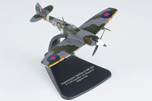 Oxford AC098 1:72 Supermarine Spitfire Mk.IXe 443 Sqn. 127 Wing, RCAF 1944