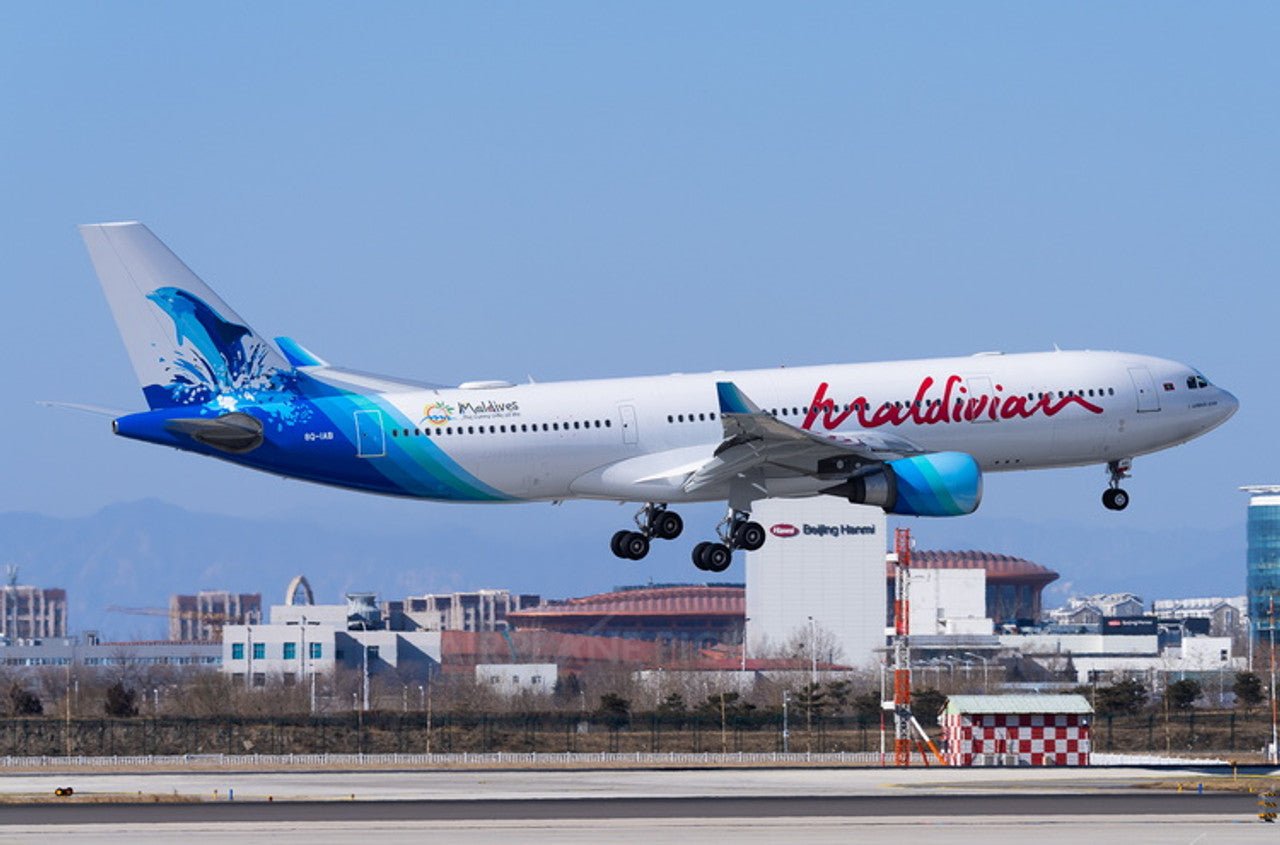 Phoenix 11984 1:400 Maldivian A330 - 200 8Q - IAB