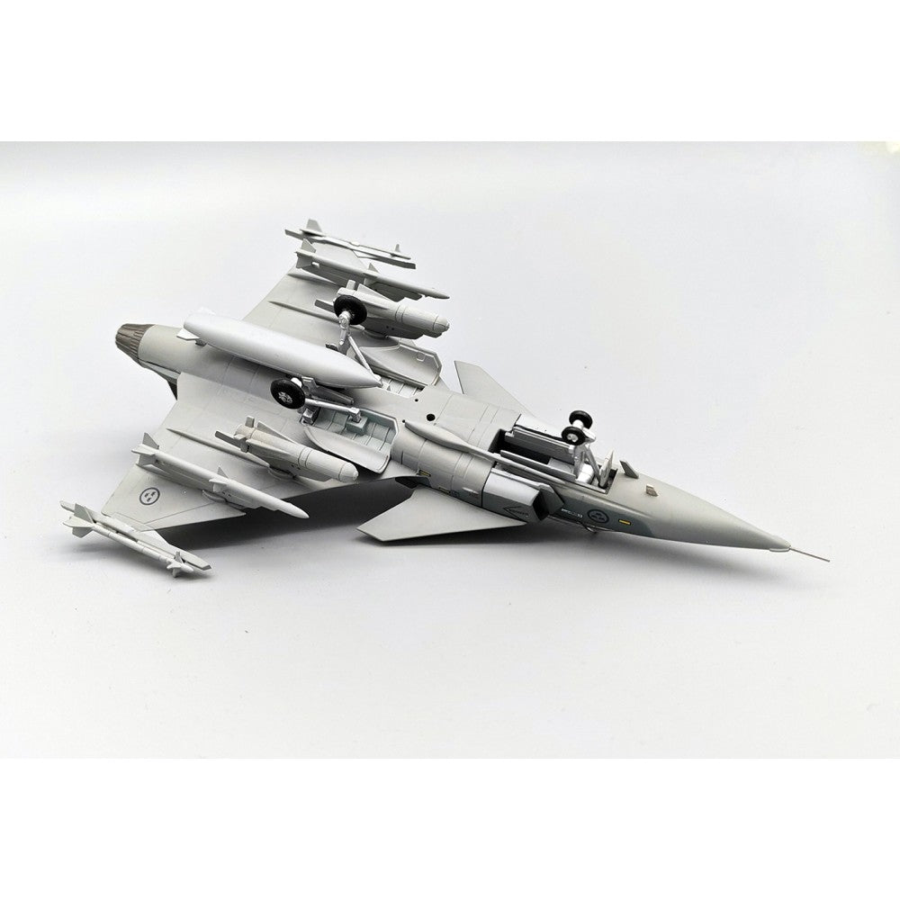 Pre - Order Aviation 72 AV72 - 43006 1:72 Saab JAS 39A Gripen – F 17 (Blekinge) Wing 60th Anniversary livery, Swedish Air Force, Ronneby Air Show, 2004