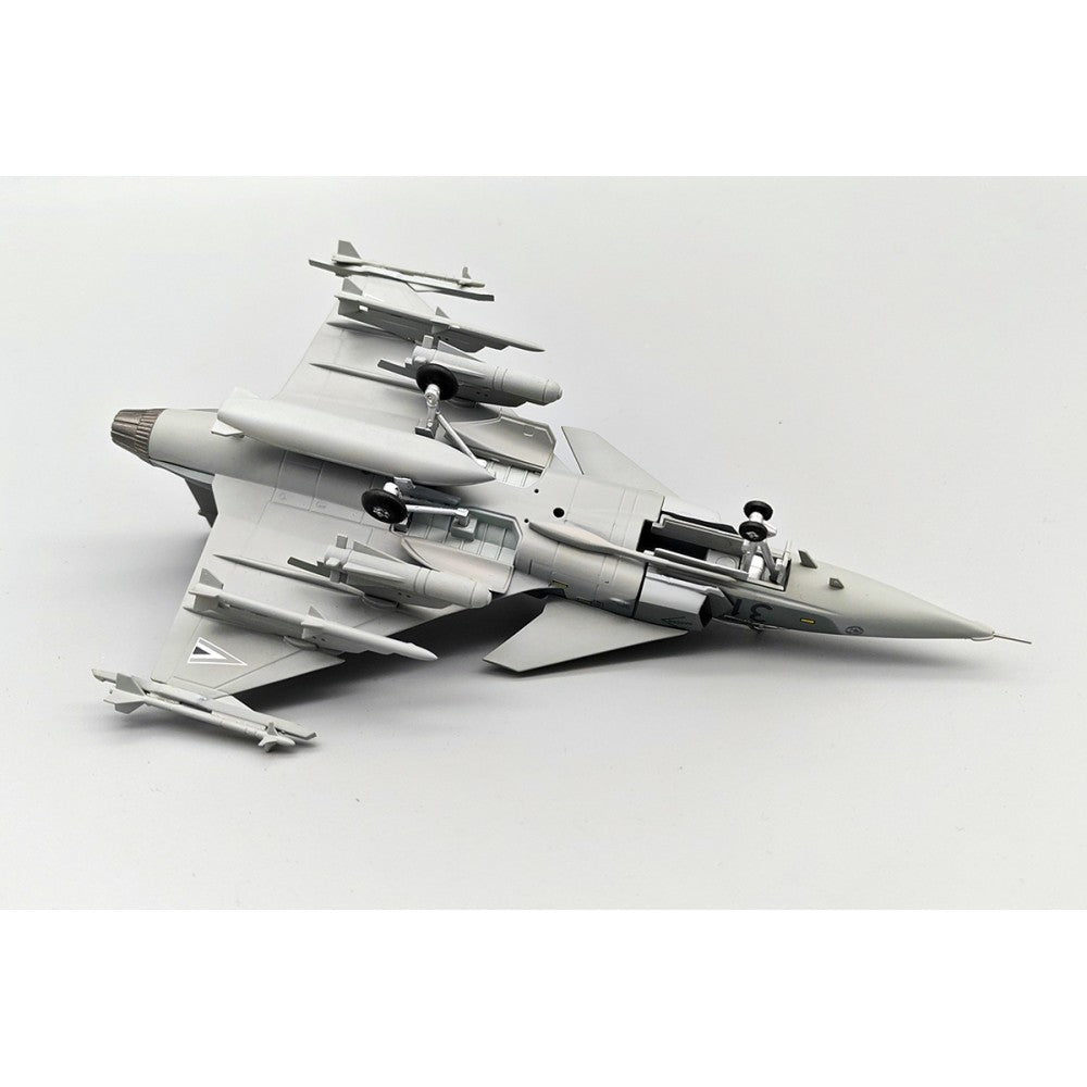 Pre - Order Aviation 72 AV72 - 43009 1:72 Saab JAS 39C Gripen – 59th Tactical Fighter Wing, Hungarian Air Force, 2023