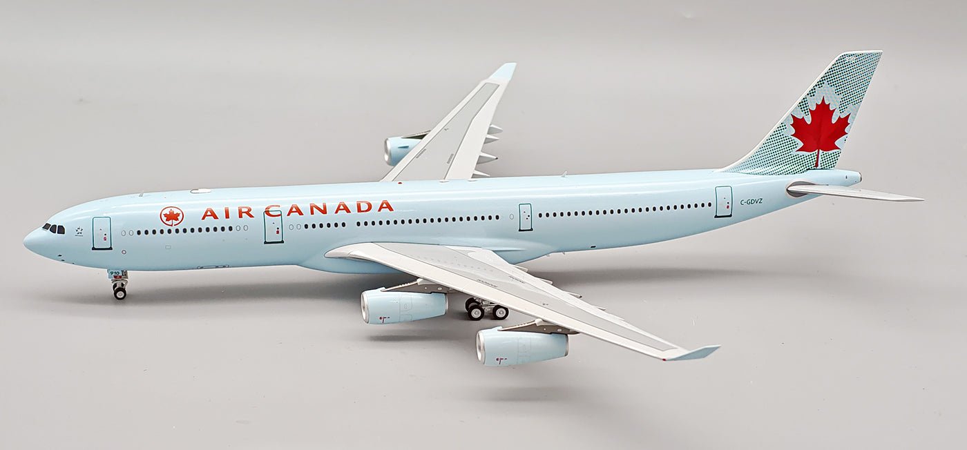 Pre - Order B - Models 1:200 Air Canada A340 - 300 C - GDVZ