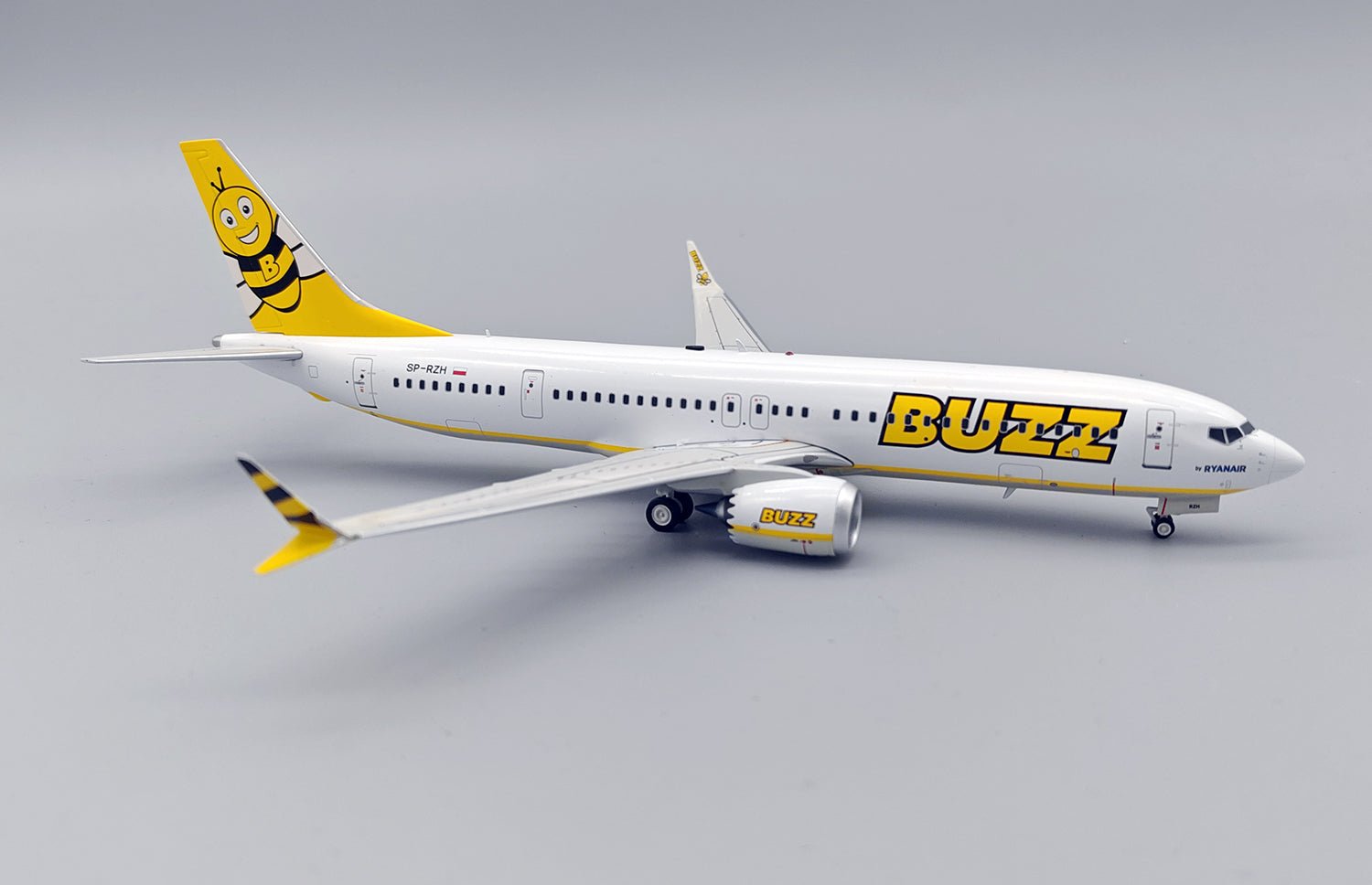 Pre - Order B - Models B - 738M - RR - RZH 1:200 737 - 8 Max 200 - Buzz SP - RZH