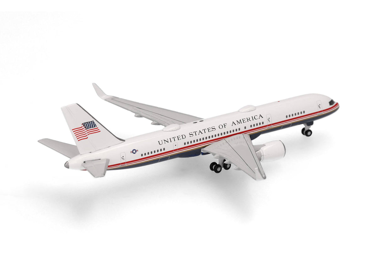 Pre-Order Herpa Wings 539548 1:500 U.S. Air Force Boeing VC-32 "Air Force Two" 99-0003