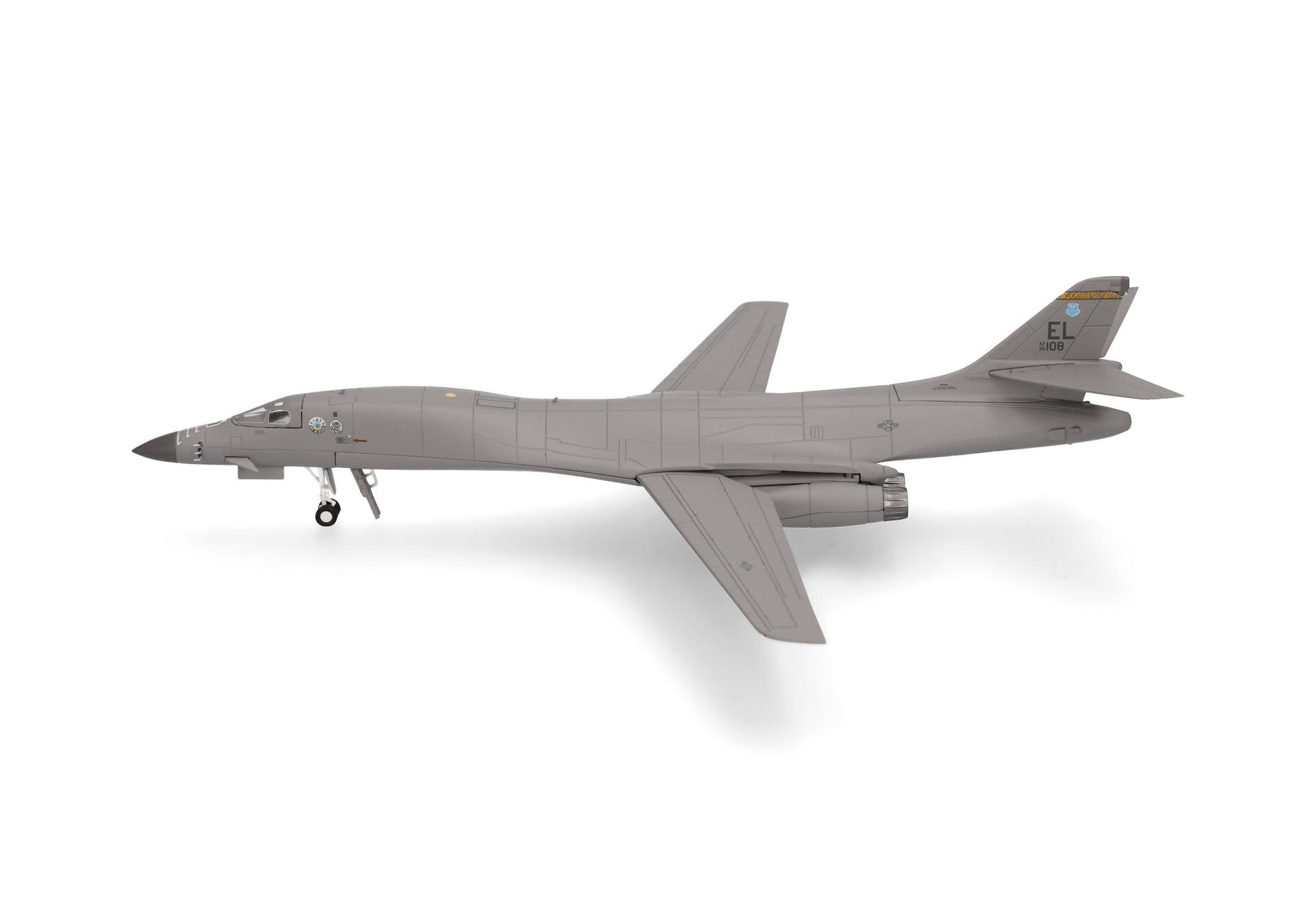 Pre - Order Herpa Wings 573658 1:200 USAF B - 1B Lancer 37th Bomb Sqn, Ellsworth AB "Alien with an Attitude" 86 - 0108