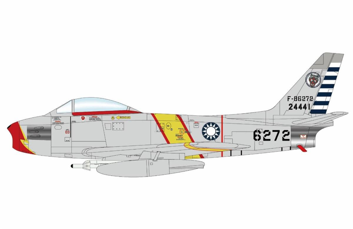 Pre - Order Hobby Master HA4331 1:72 F - 86 Sabre No. 6272, China People's Revolution Military Musem