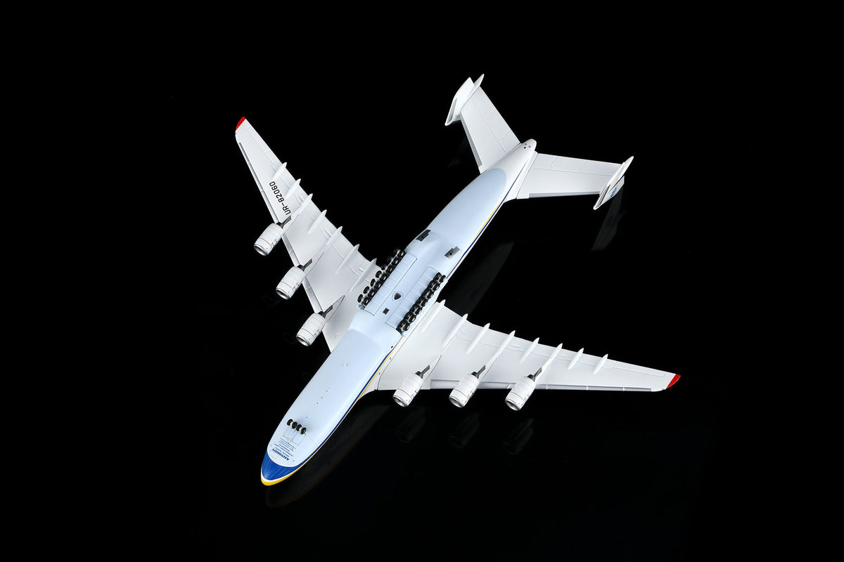 Pre-Order HX Models An22504 1:400 Antonov Airlines AN-225 Mriya UR-82060