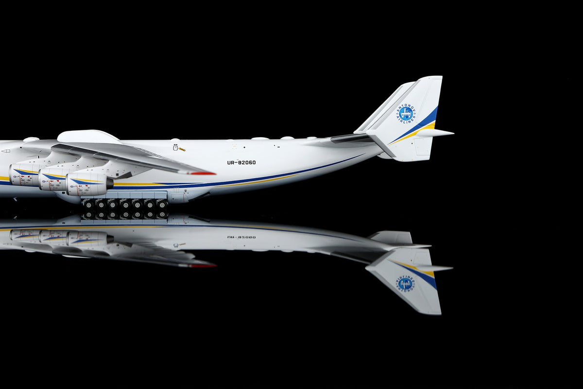 Pre-Order HX Models An22504 1:400 Antonov Airlines AN-225 Mriya UR-82060