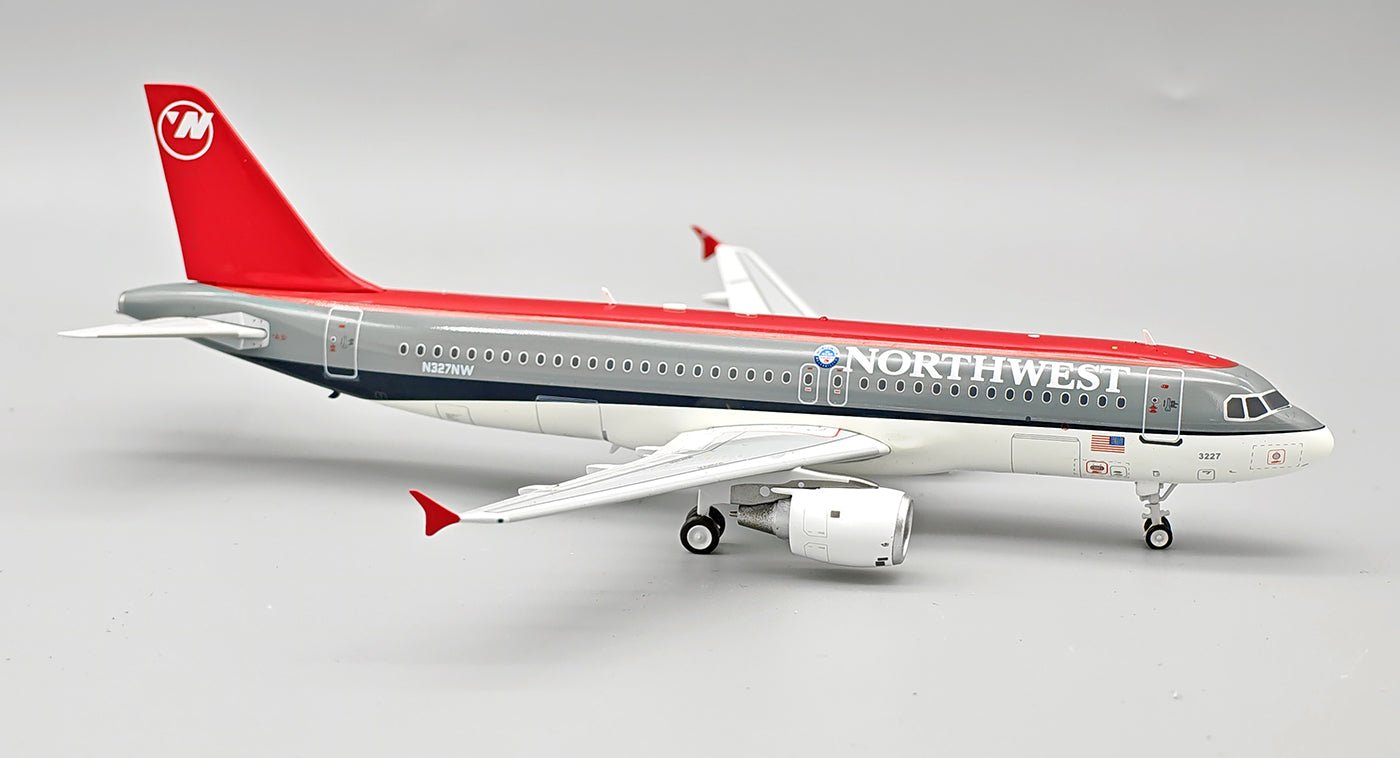 Pre - Order InFlight200 320 - 327 1:200 Northwest Airlines Airbus A320 - 211