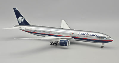 Pre - Order InFlight200 772 - 746P 1:200 AeroMexico Boeing 777 - 2Q8/ER N746AM - LTD 38 MODELS