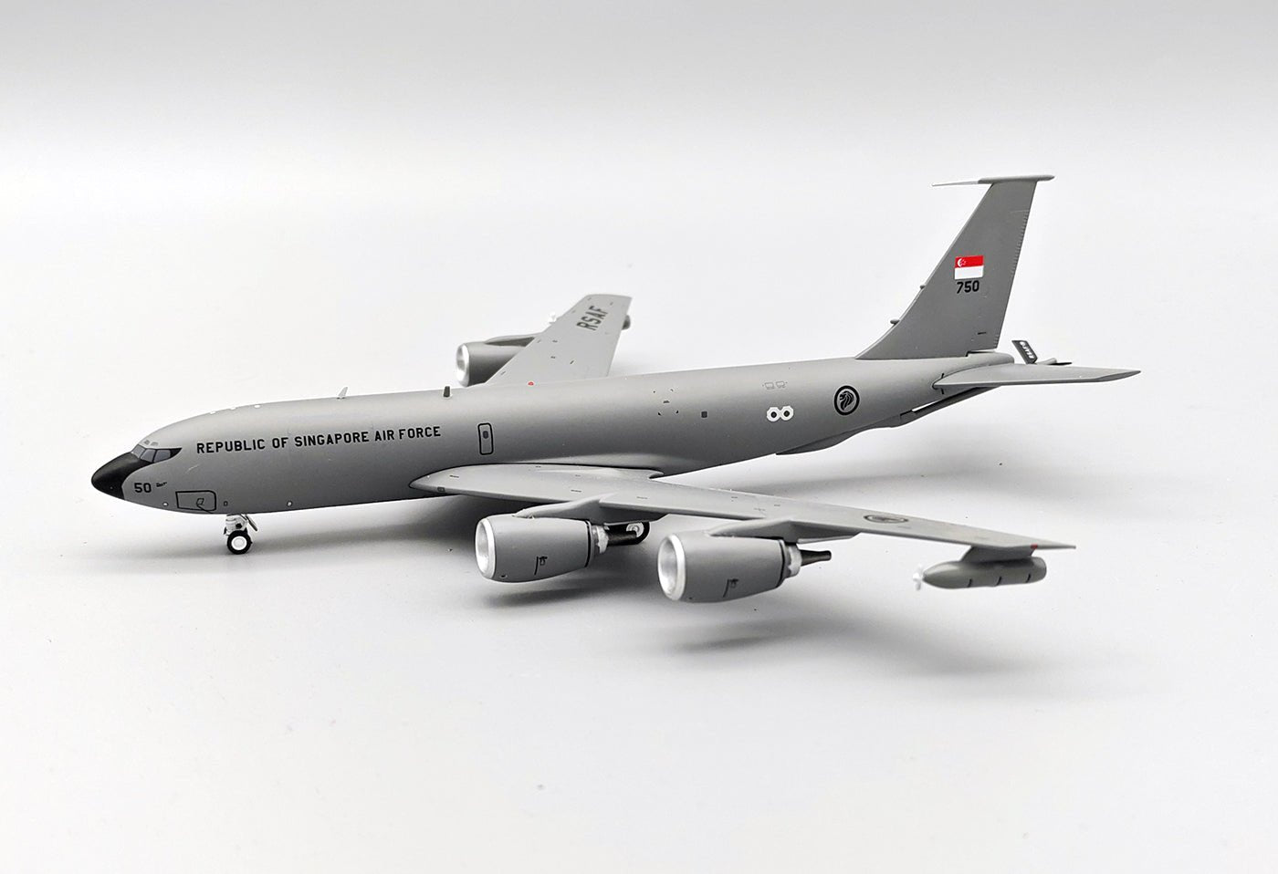 Pre - Order InFlight200 IF135RSAF750R 1:200 KC - 135R Singapore - Air Force 750