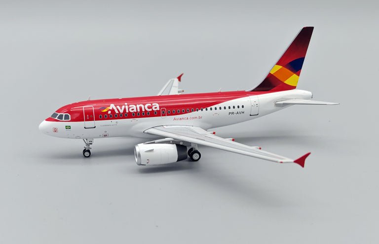 Pre - Order InFlight200 IF318AV1124 1:200 Avianca Brasil Airbus A318 - 121 PR - AVH