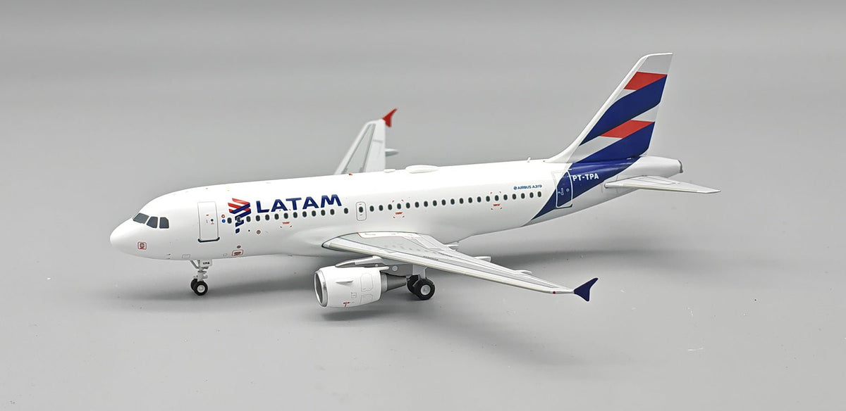 Pre-Order InFlight200 IF319LA1126 1:200 LATAM Airlines Brasil Airbus A319-112 PT-TPA
