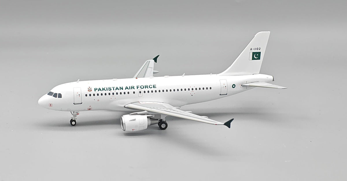Pre-Order InFlight200 IF319PAF102 1:200 Pakistan Air Force Airbus A319-112 A-1102