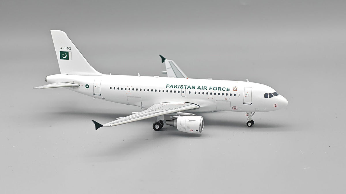 Pre-Order InFlight200 IF319PAF102 1:200 Pakistan Air Force Airbus A319-112 A-1102