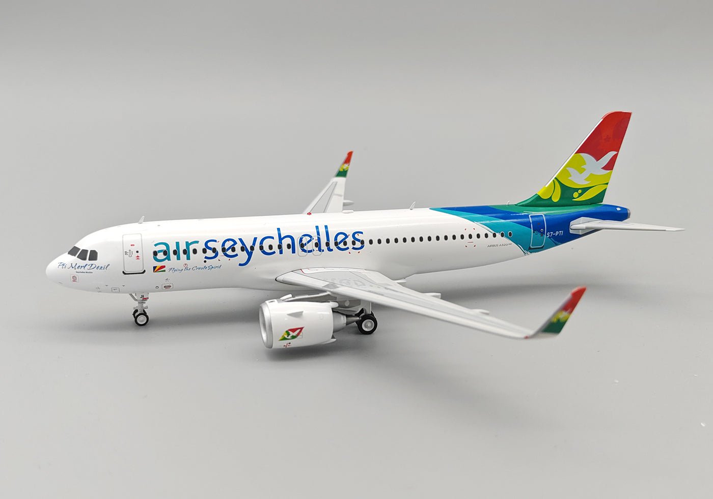 Pre - Order InFlight200 IF3200725 1:200 Air Seychelles Airbus A320 - 251N S7 - PTI